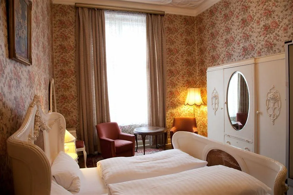 Hotel-Pension Funk Am Kurfuerstendamm Berlin Germany
