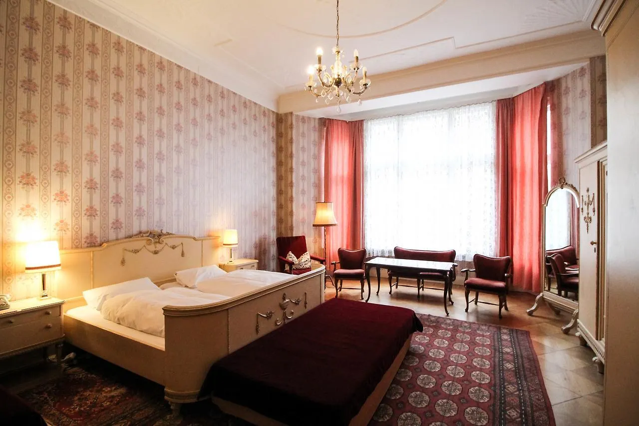 Hotel-Pension Funk Am Kurfuerstendamm Berlin 3*,