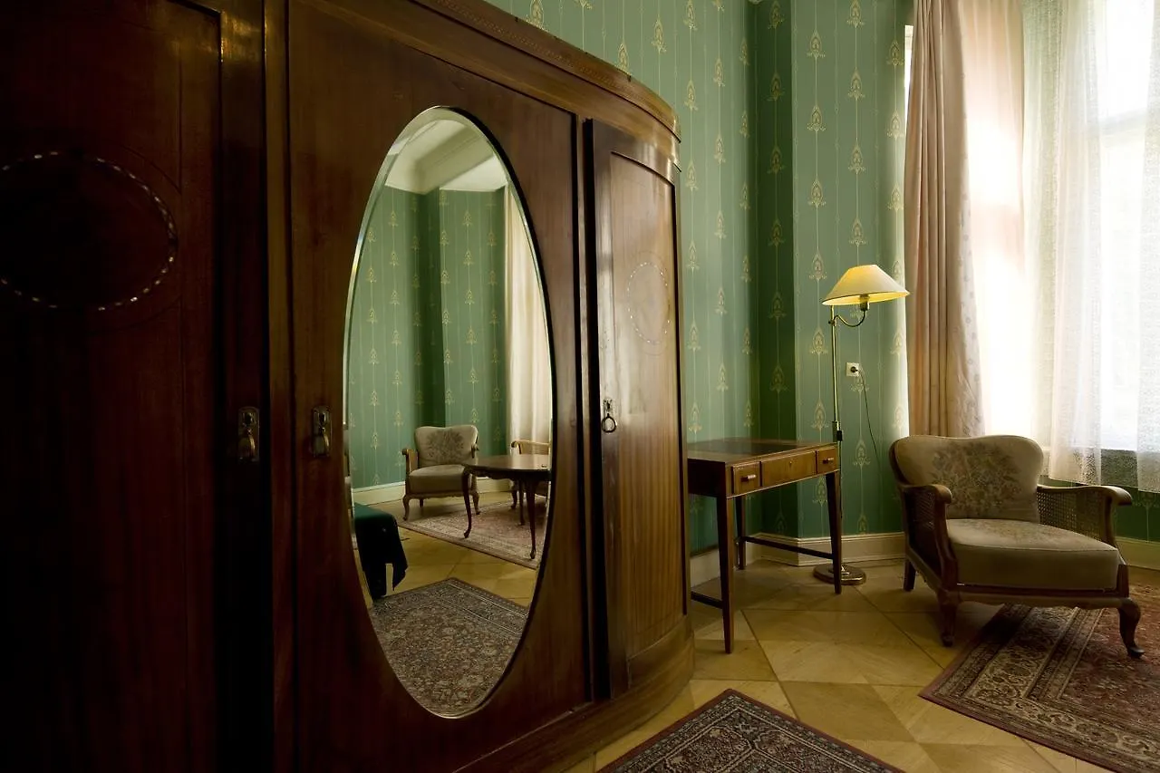 Hotel-Pension Funk Am Kurfuerstendamm Berlin 3*,