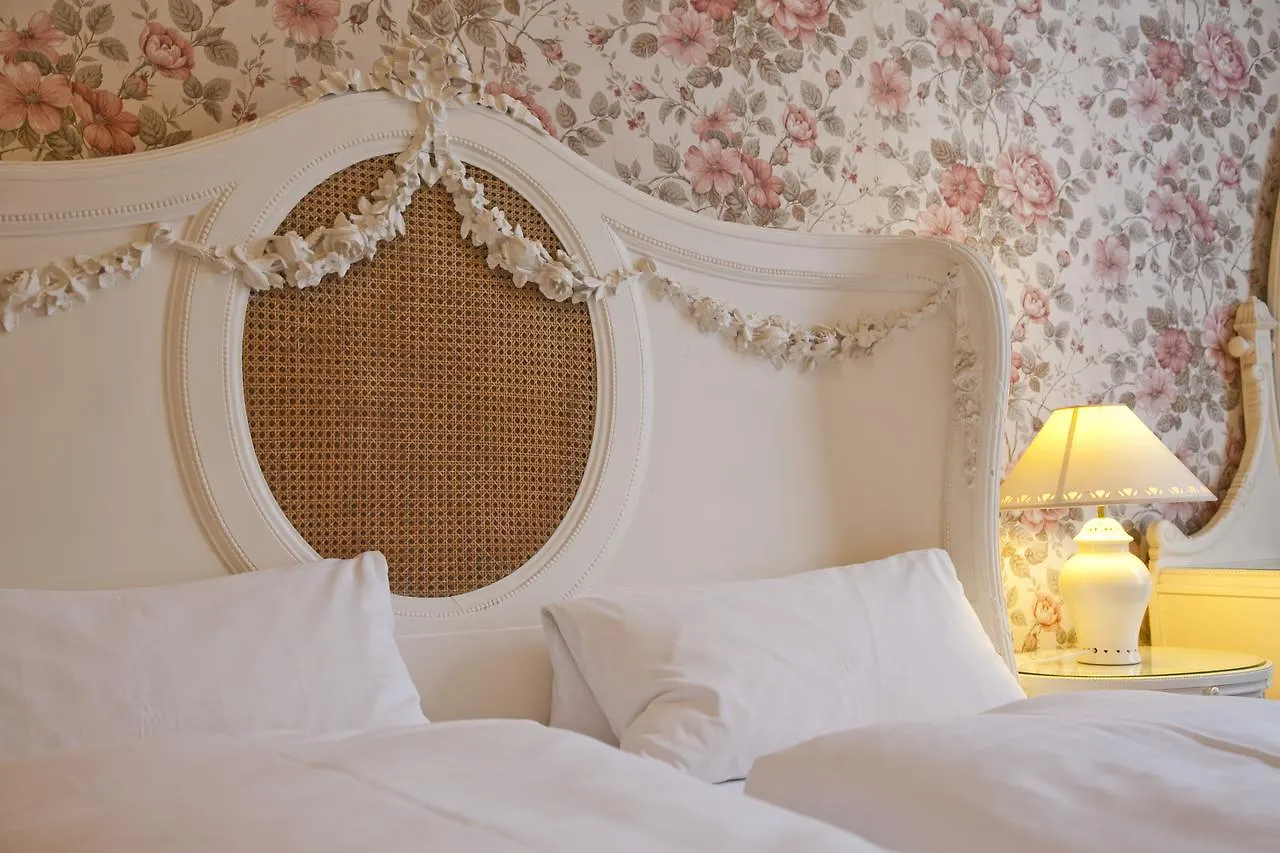 Hotel-Pension Funk Am Kurfuerstendamm Berlin 3*,